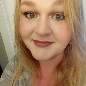 Meet your Posher, Lucy